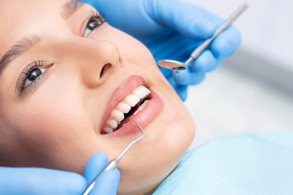 Dentista - Lente de Contato Dental